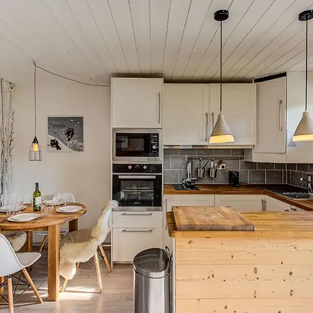Cry, Alpes Agency, Chamonix, Sleeps 2-4 Lejlighed *