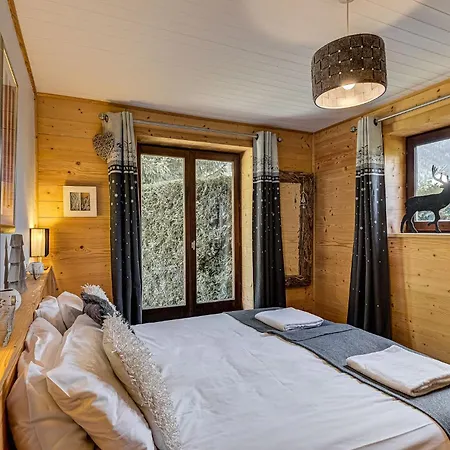 Cry, Alpes Agency, Chamonix, Sleeps 2-4 * Chamonix